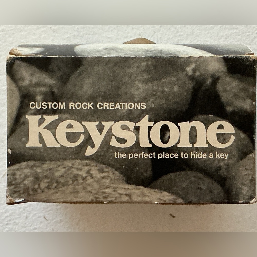 VINTAGE HIDE A KEY ROCK - Picture 9 of 10